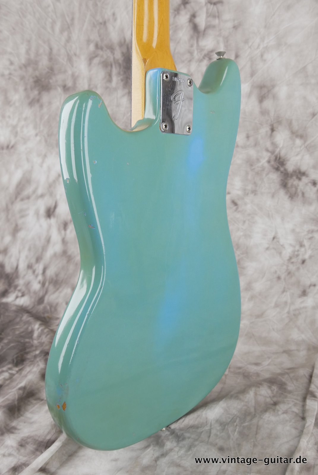img/vintage/4619/Fender-Duo-Sonic-II-1965-sonic-blue-007.JPG