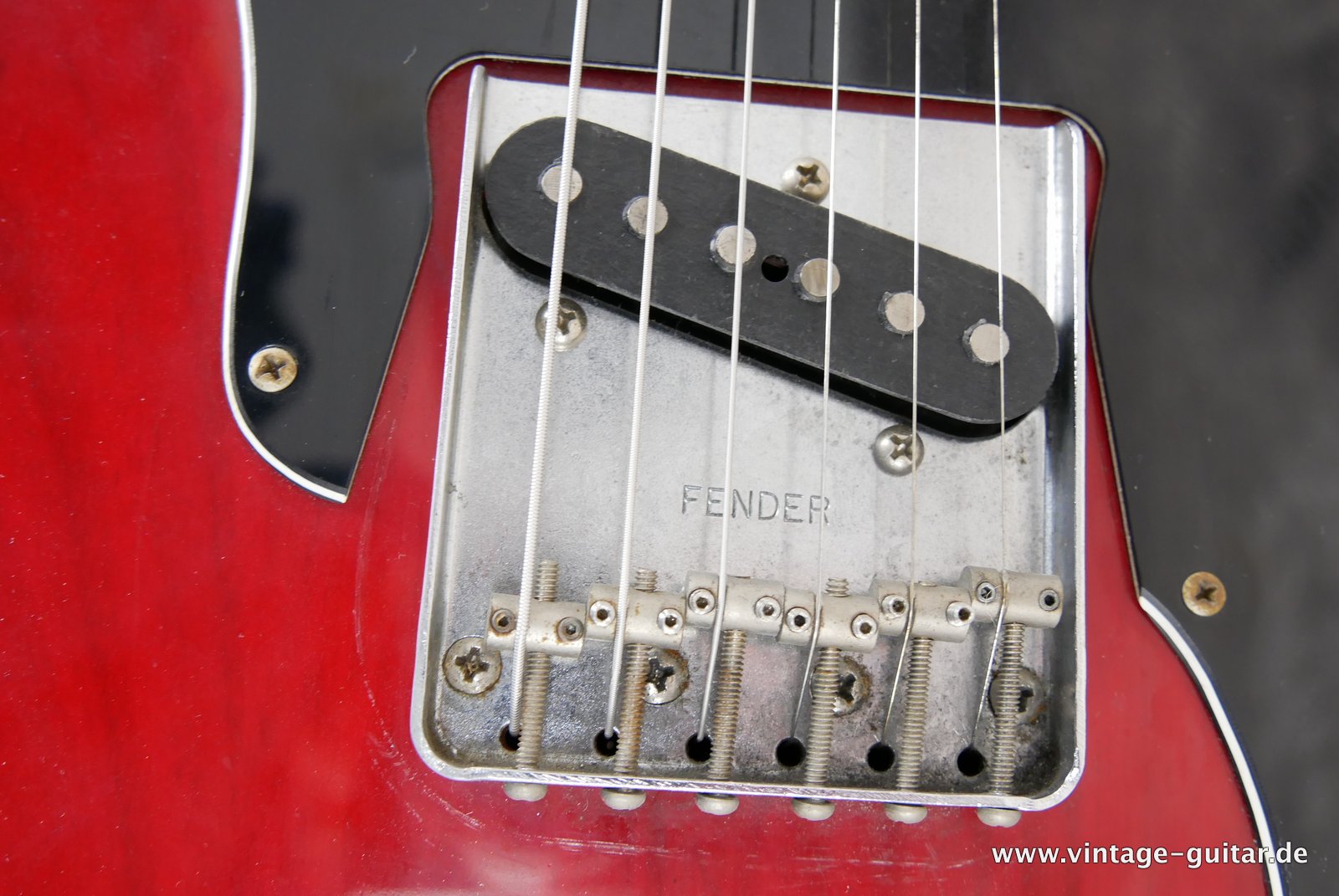 Fender-Telecaster-Custom-1980-Marocco-Red-021.JPG