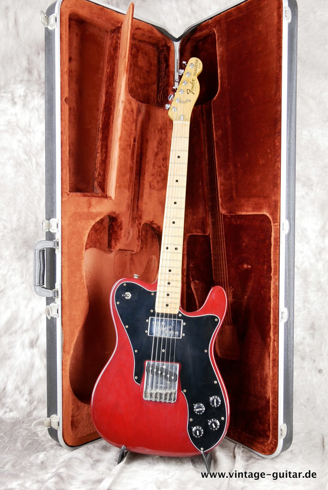 Fender-Telecaster-Custom-1980-Marocco-Red-024.JPG