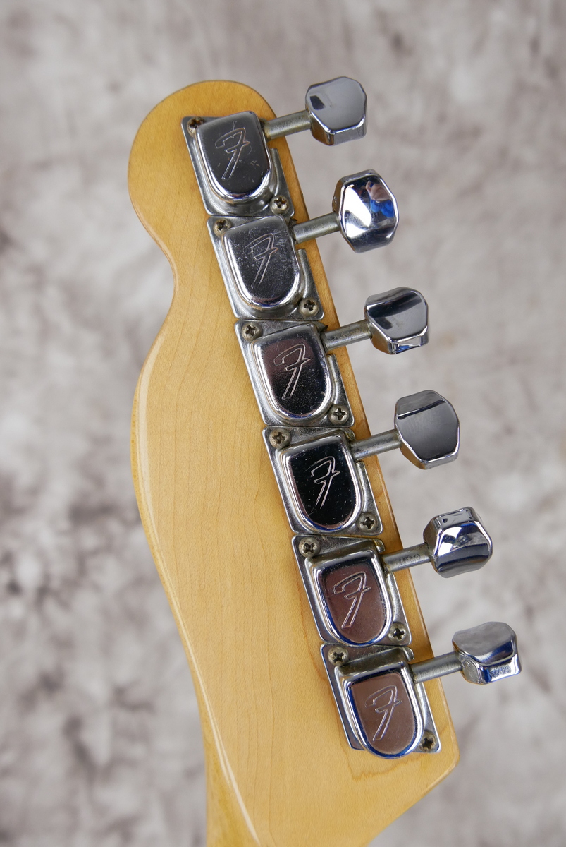 Fender_Telecaster_sunburst_USA_1979-010.JPG