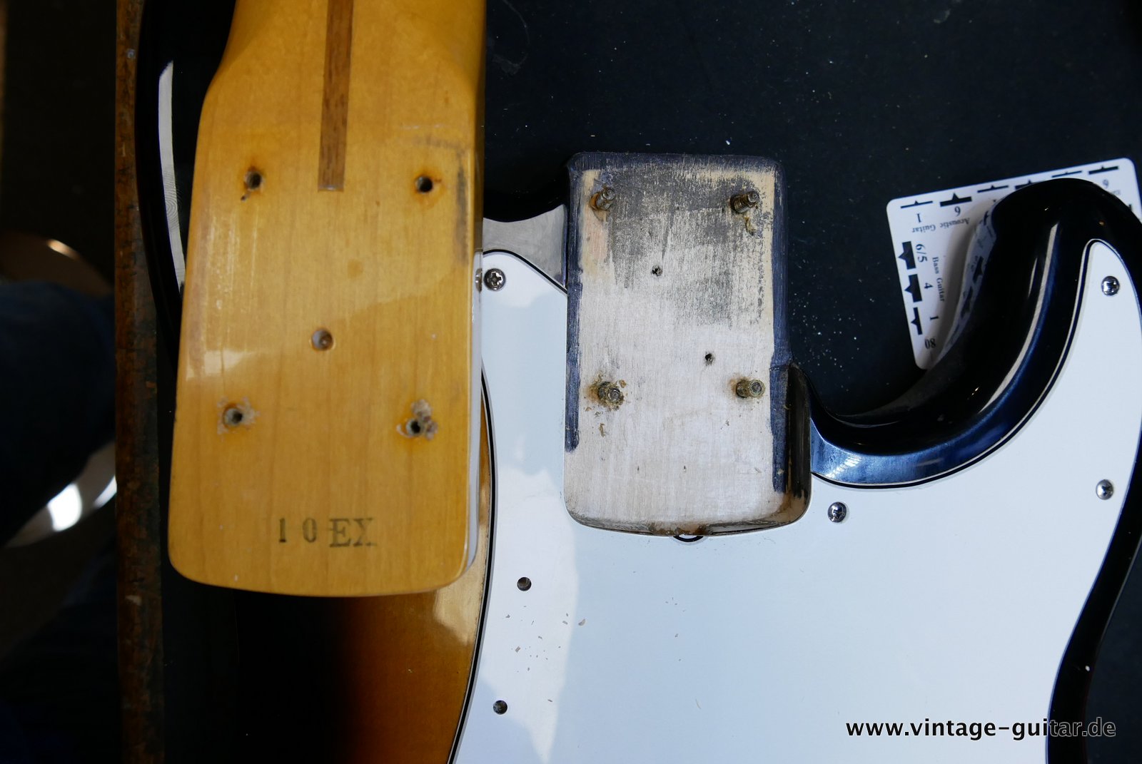Fender-Squier-Precision-Bass-sunburst-1982-018.JPG