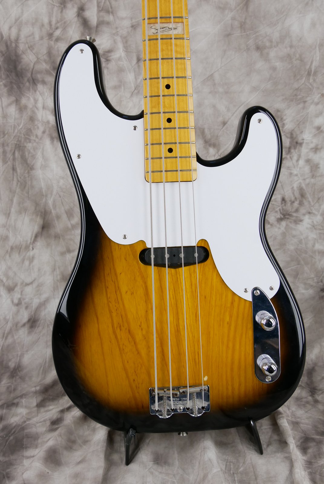 Fender-Precision-Sting-Signature-Bass-53-2000-010.jpg