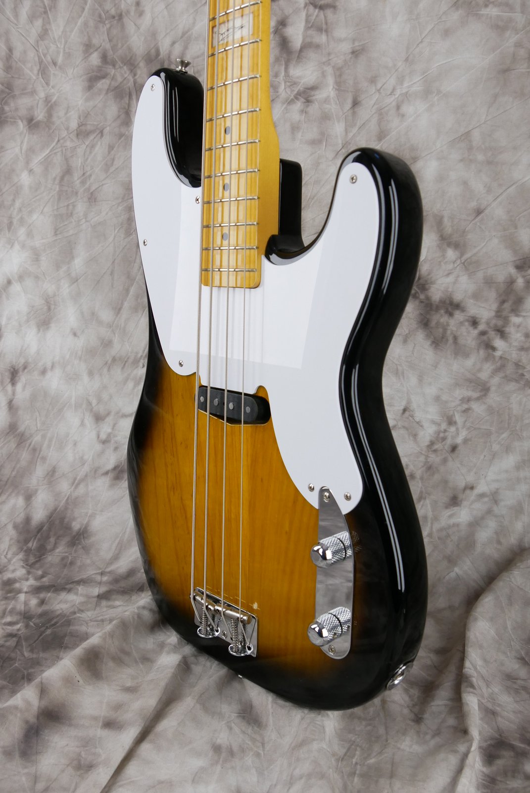 Fender-Precision-Sting-Signature-Bass-53-2000-014.jpg