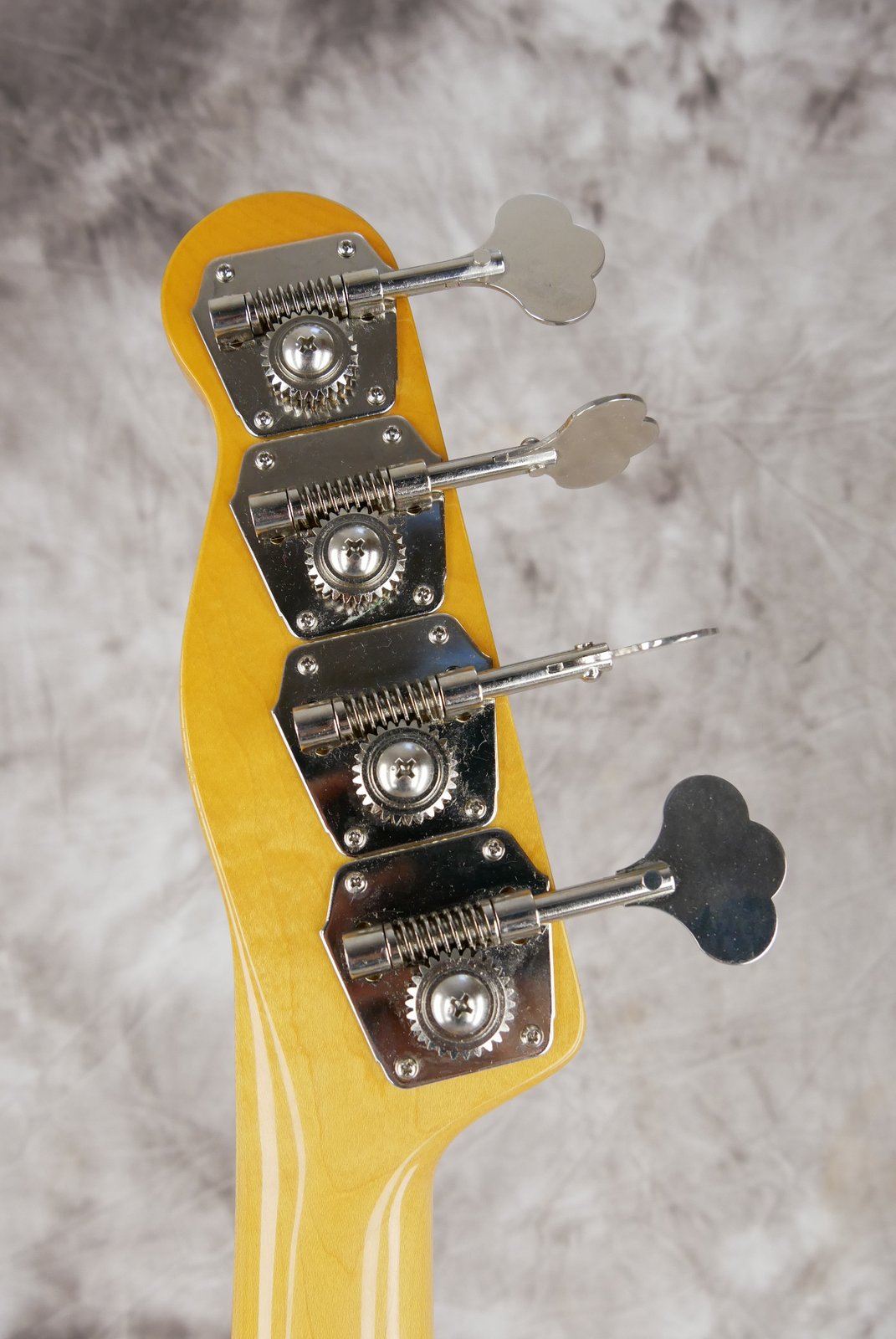 Fender-Precision-Sting-Signature-Bass-53-2000-018.jpg