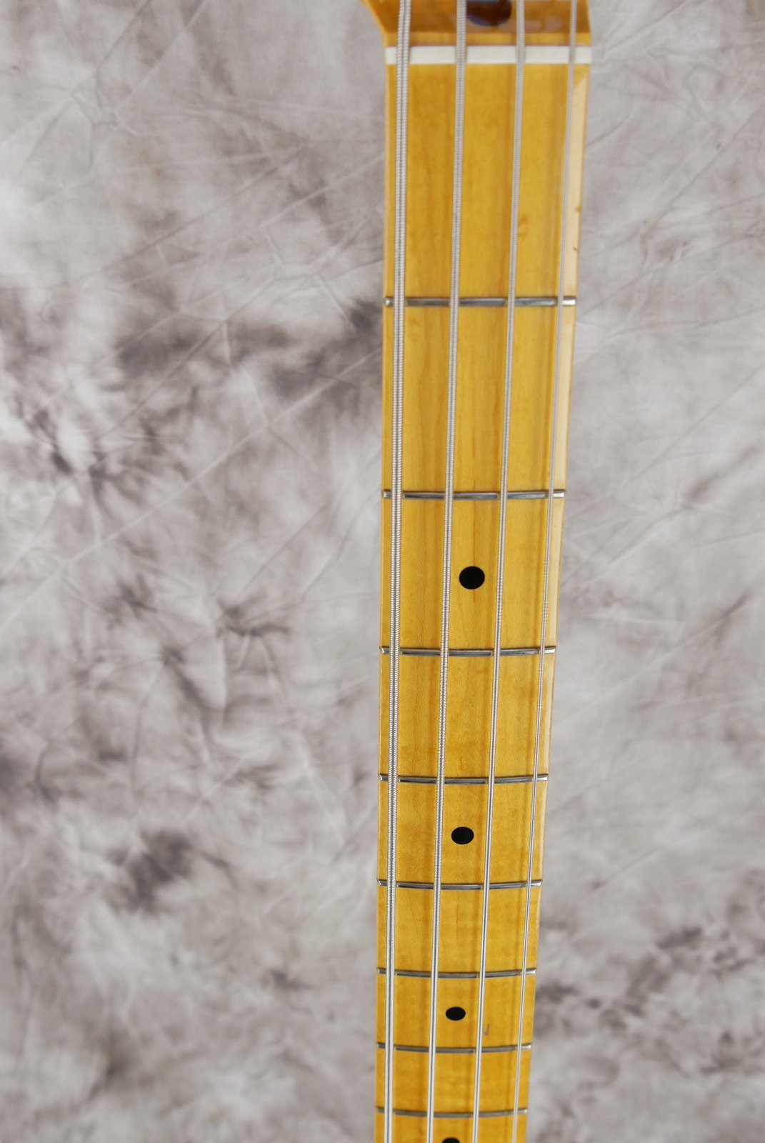Fender-Precision-Sting-Signature-Bass-53-2000-019.jpg