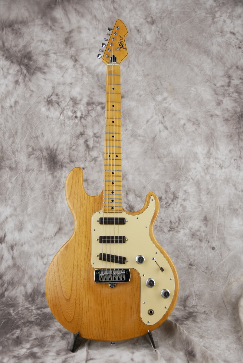 Peavey_T_26_natural_1985-001.JPG