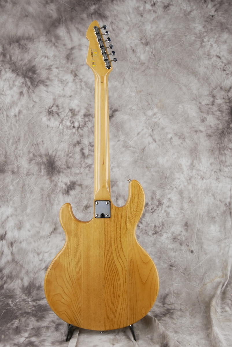 Peavey_T_26_natural_1985-002.JPG