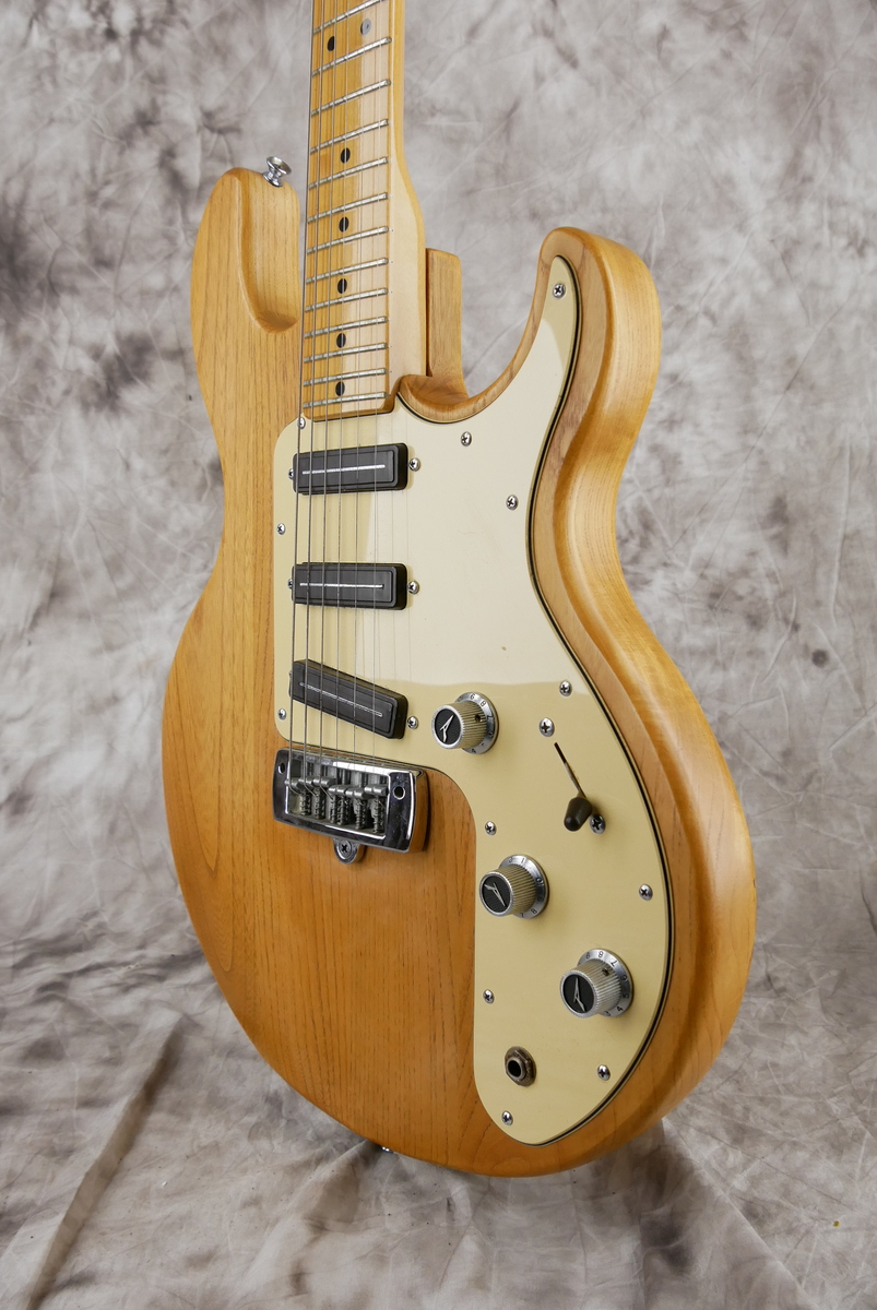 Peavey_T_26_natural_1985-006.JPG