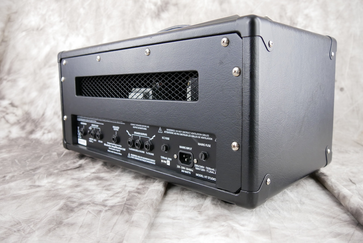 img/vintage/4645/Blackstar_HT_Studio_20_head_cab_2012-007.JPG