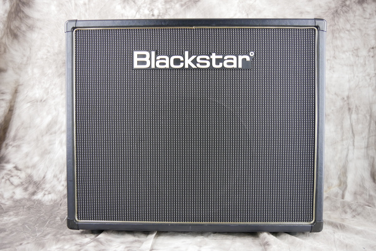 Blackstar_HT_Studio_20_head_cab_2012-009.JPG