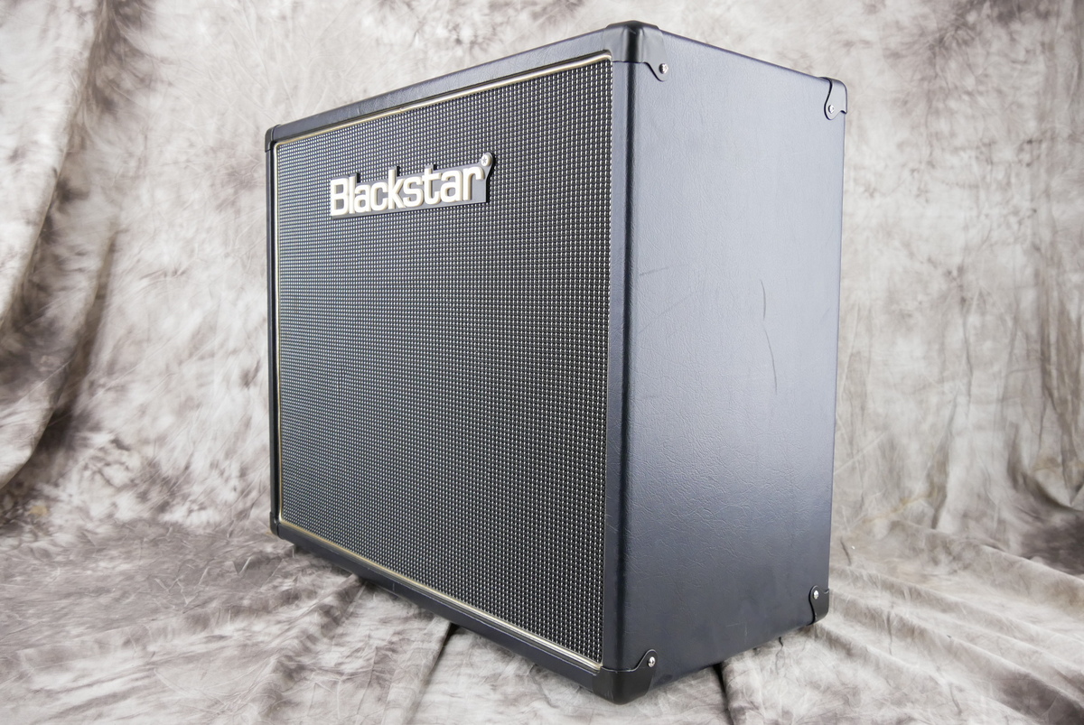 Blackstar_HT_Studio_20_head_cab_2012-012.JPG