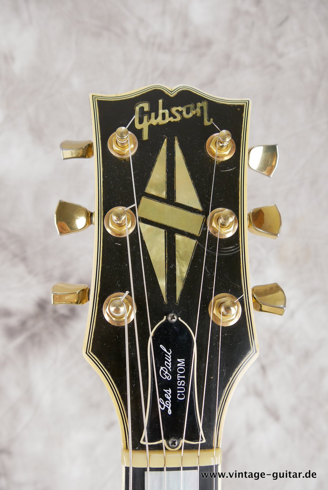 Gibson-Les-Paul-Custom-1974-black-008.JPG