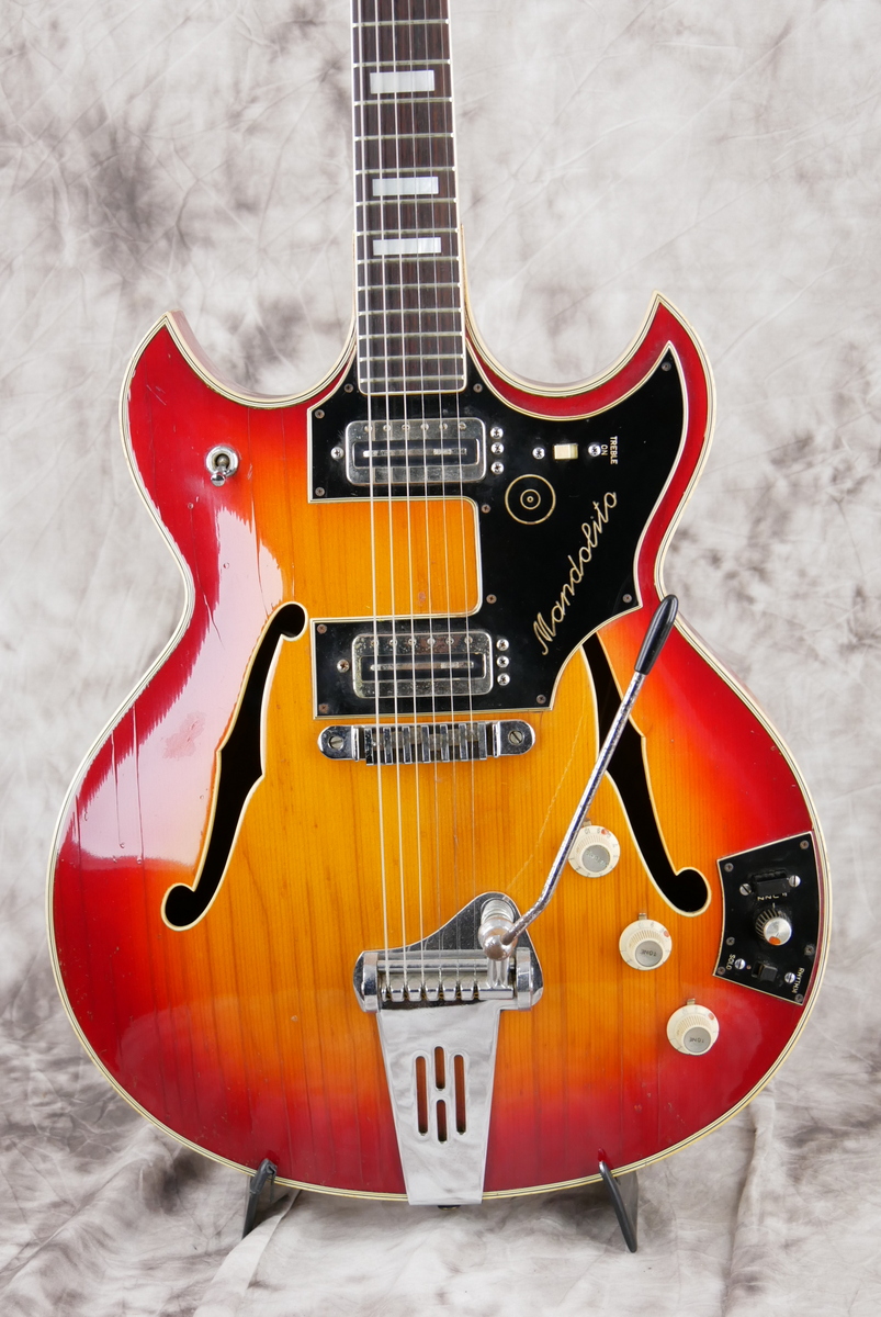 img/vintage/4656/Hoefner_4578_custom_build_Fuzz_cherry_burst_1967-003.JPG