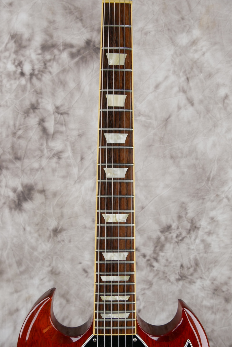 Gibson_SG_standard_cherry_USA_2007-011.JPG