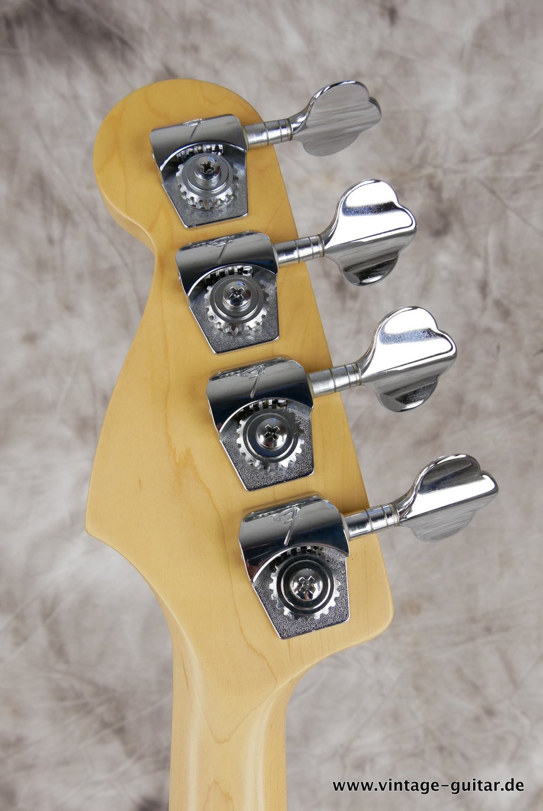 Fender-Jazz-Bass-1994-special-edition-black-see-thru-009.JPG