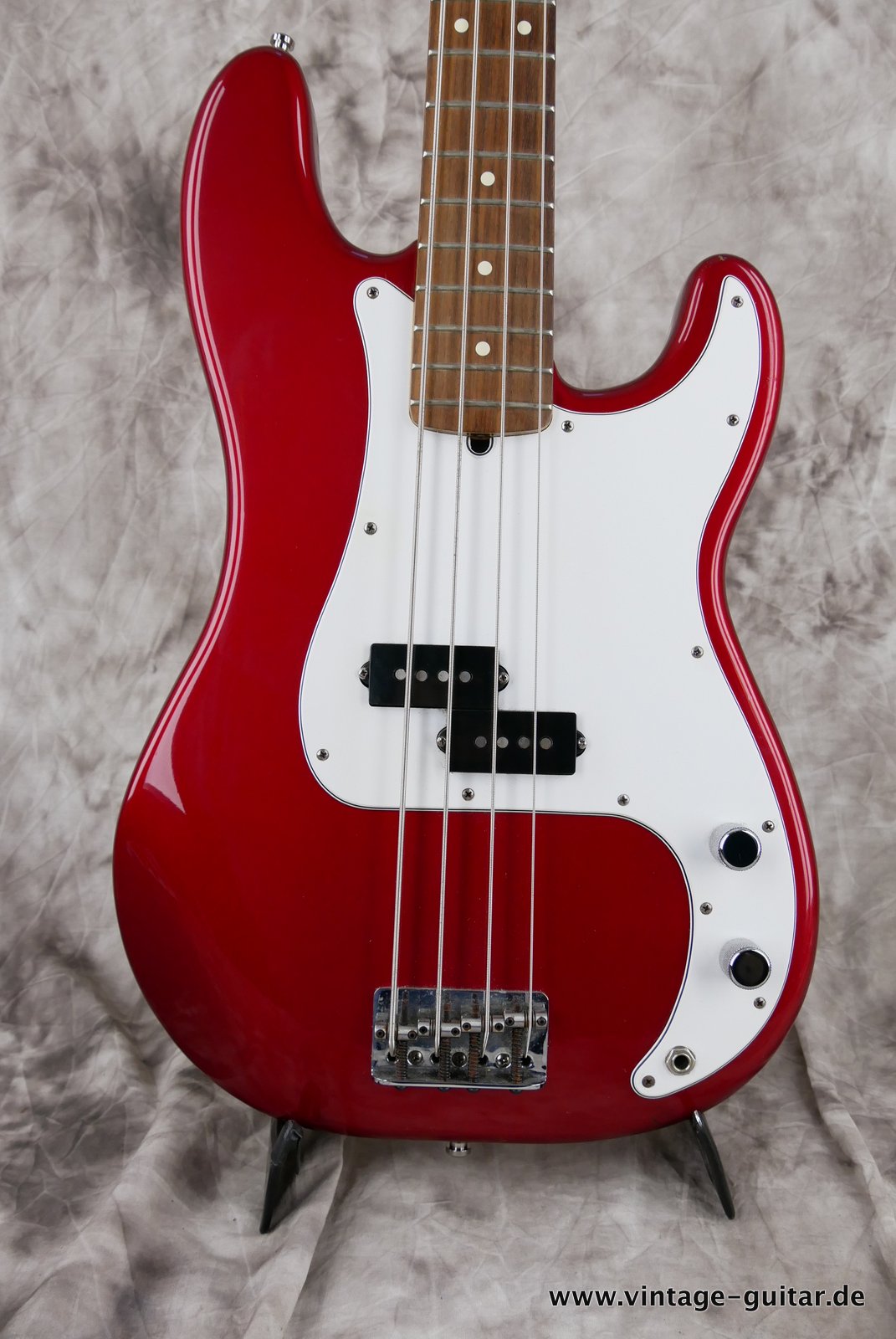 Fender-Precision-Bass-1994-candy-apple-red-002.JPG