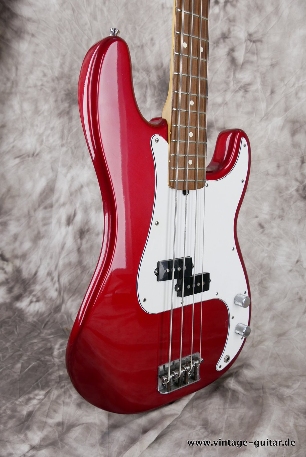 Fender-Precision-Bass-1994-candy-apple-red-005.JPG