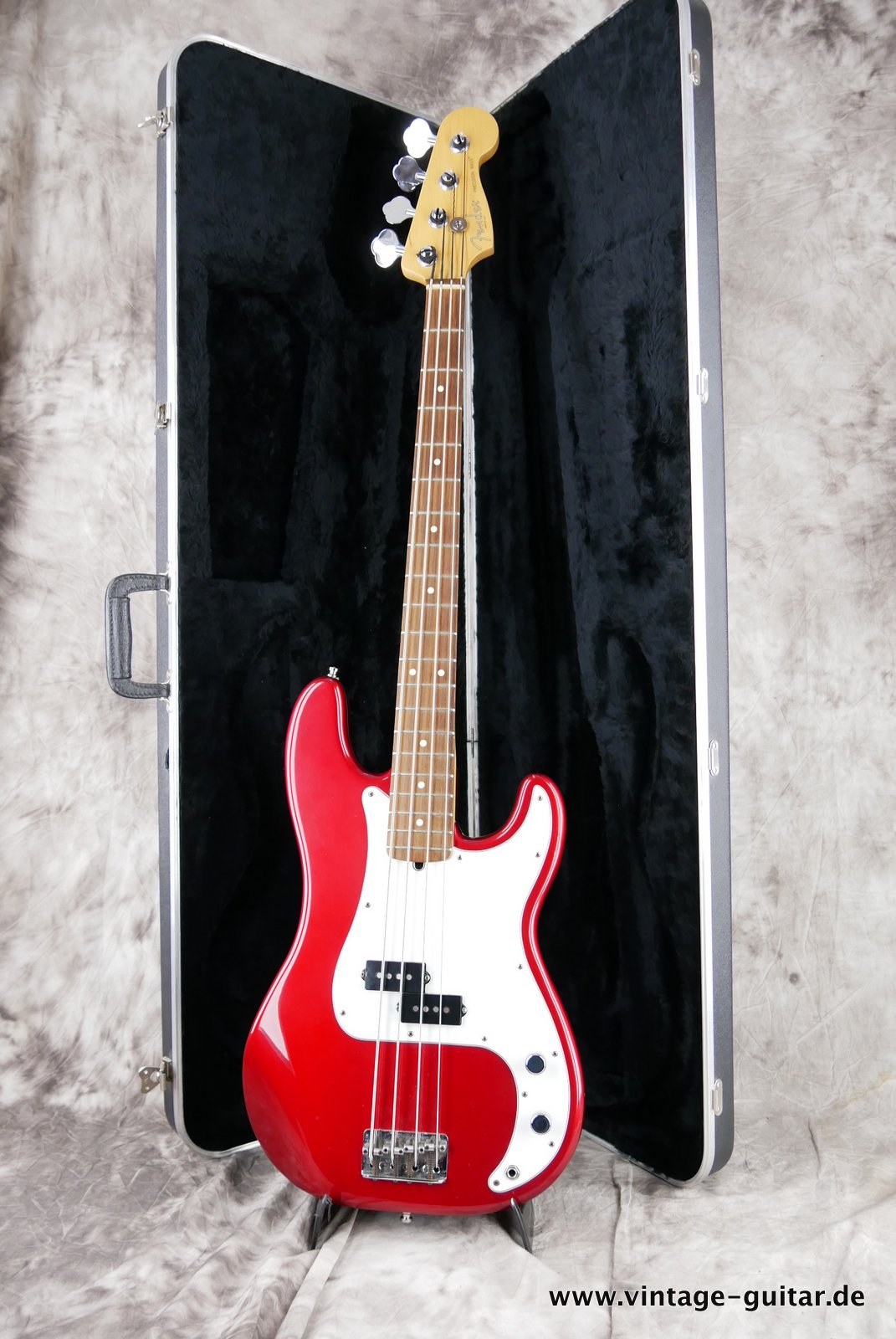 Fender-Precision-Bass-1994-candy-apple-red-016.JPG
