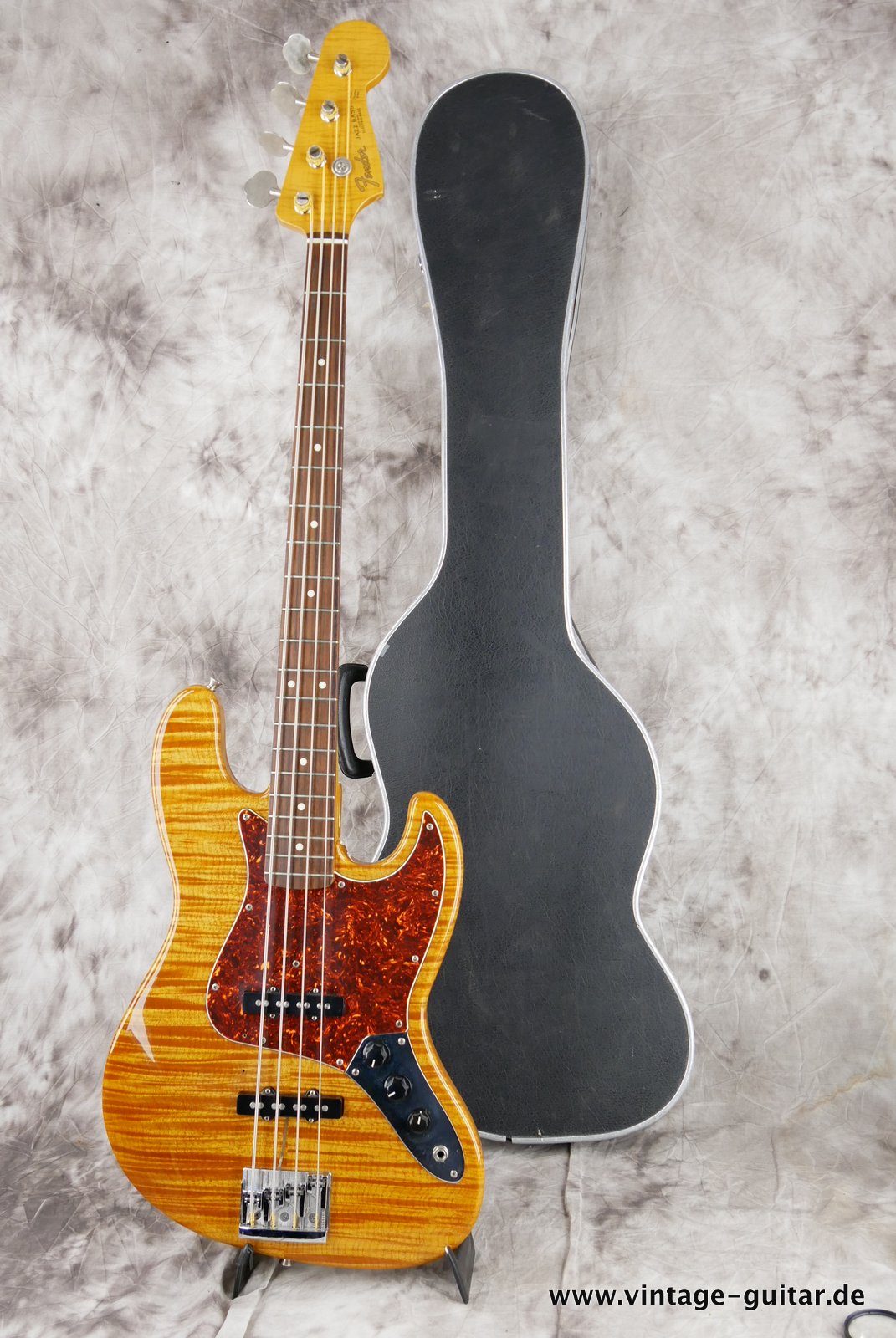 Fender-Jazz-Bass-MIJ-Photo-Flame-1994-021.JPG