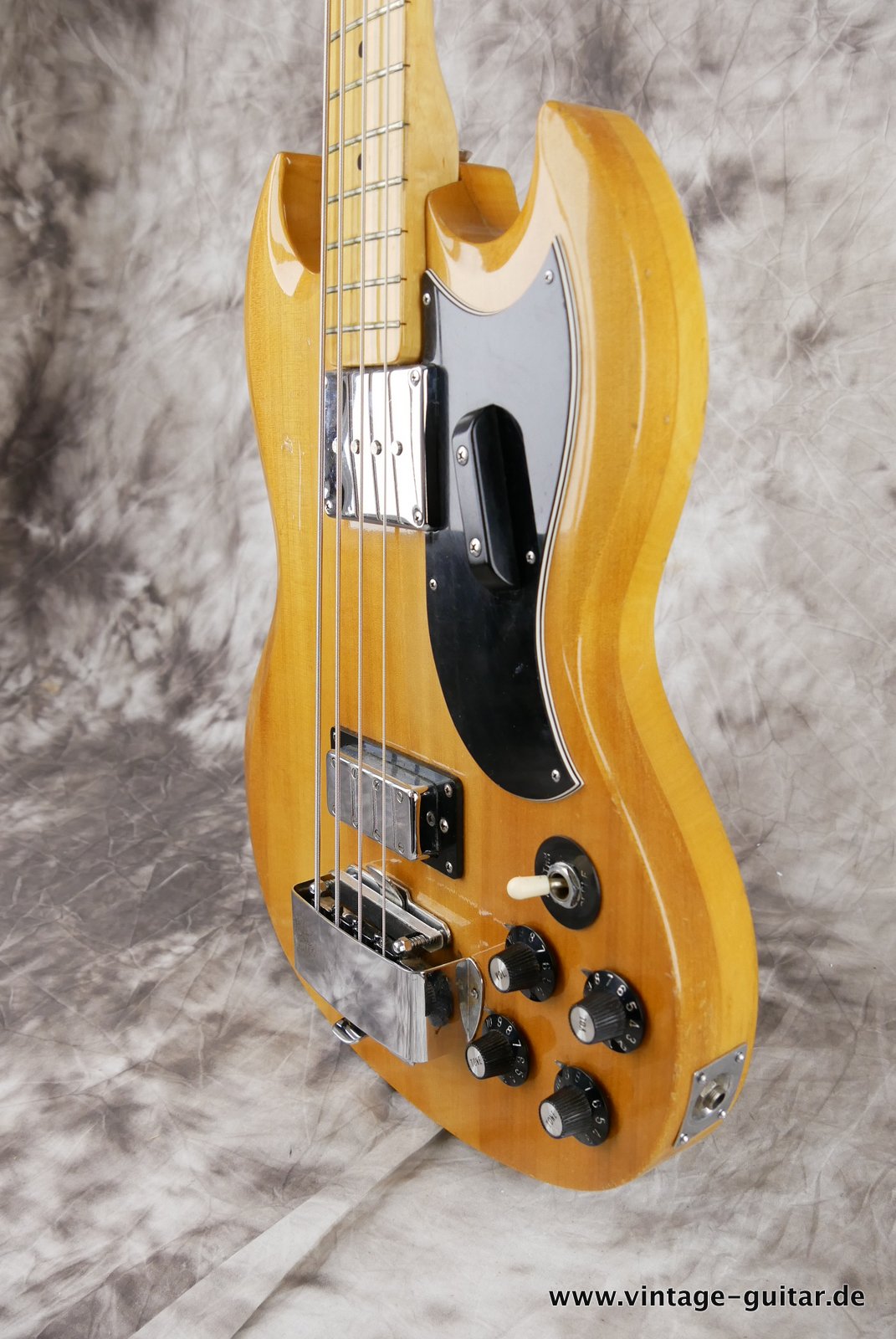 img/vintage/4666/Ibanez-Model-2452-Bass-1975-006.JPG