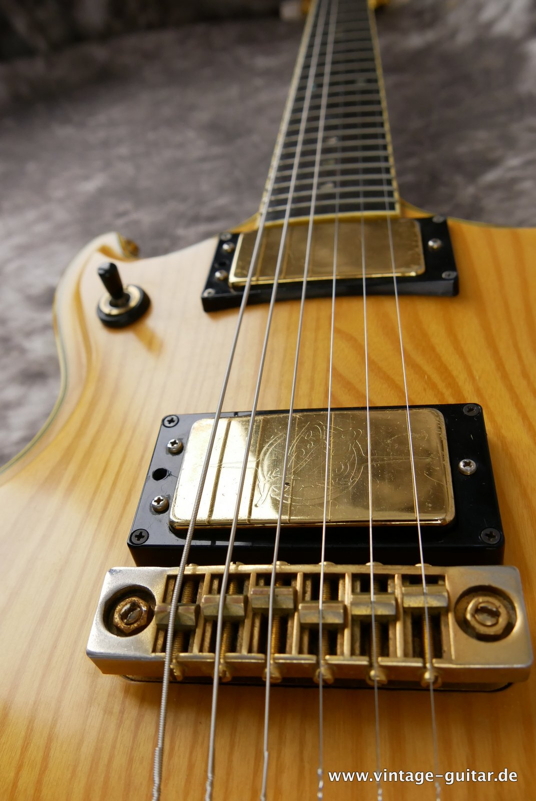 Ibanez-AR-250-NT-1979-natural-013.JPG