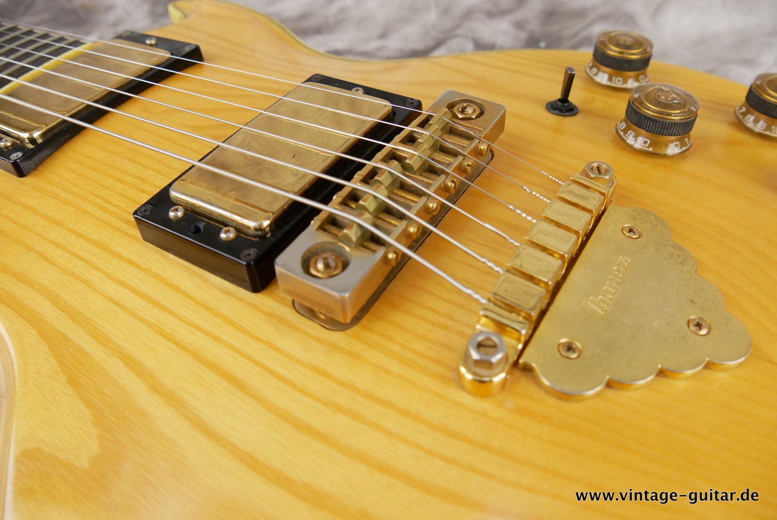 Ibanez-AR-250-NT-1979-natural-018.JPG