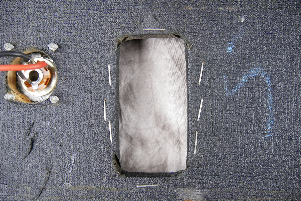 img/vintage/4675/Vox_AC_30_Head_copper_panel_top_boost_black_1963-017.JPG