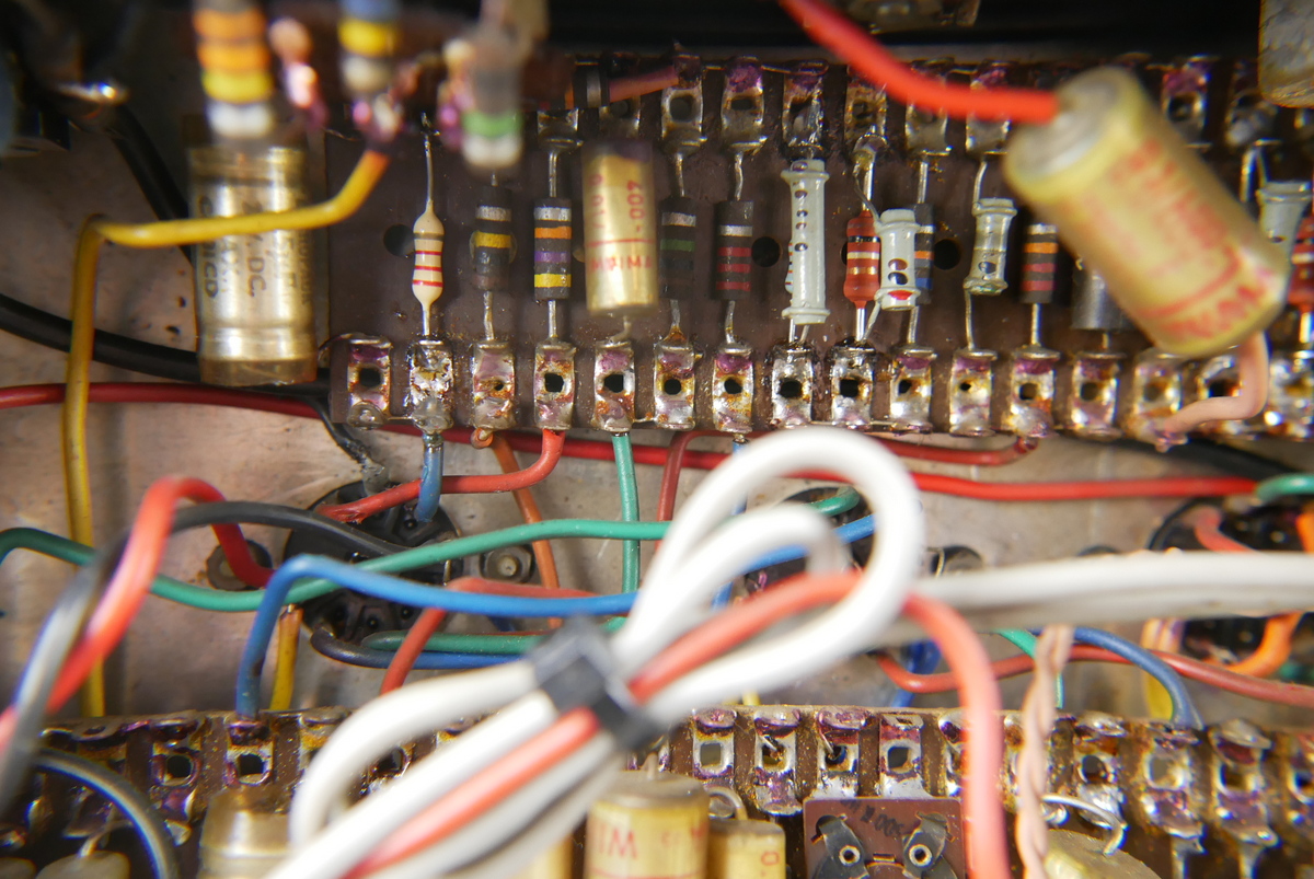 img/vintage/4675/Vox_AC_30_Head_copper_panel_top_boost_black_1963-020.JPG