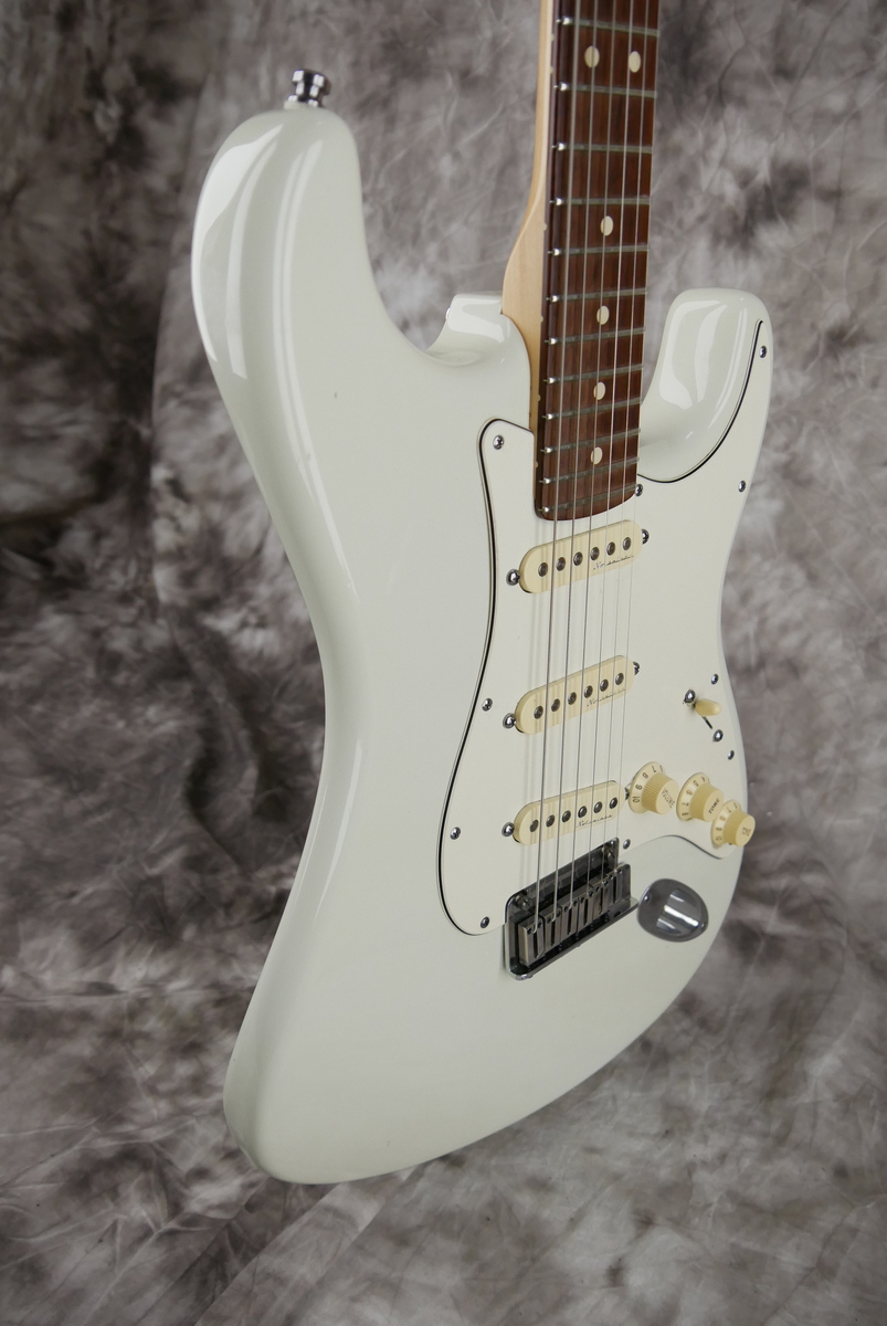 img/vintage/4681/Fender_Stratocaster_Custom_Shop_Jeff_Beck_white_2014-005.JPG