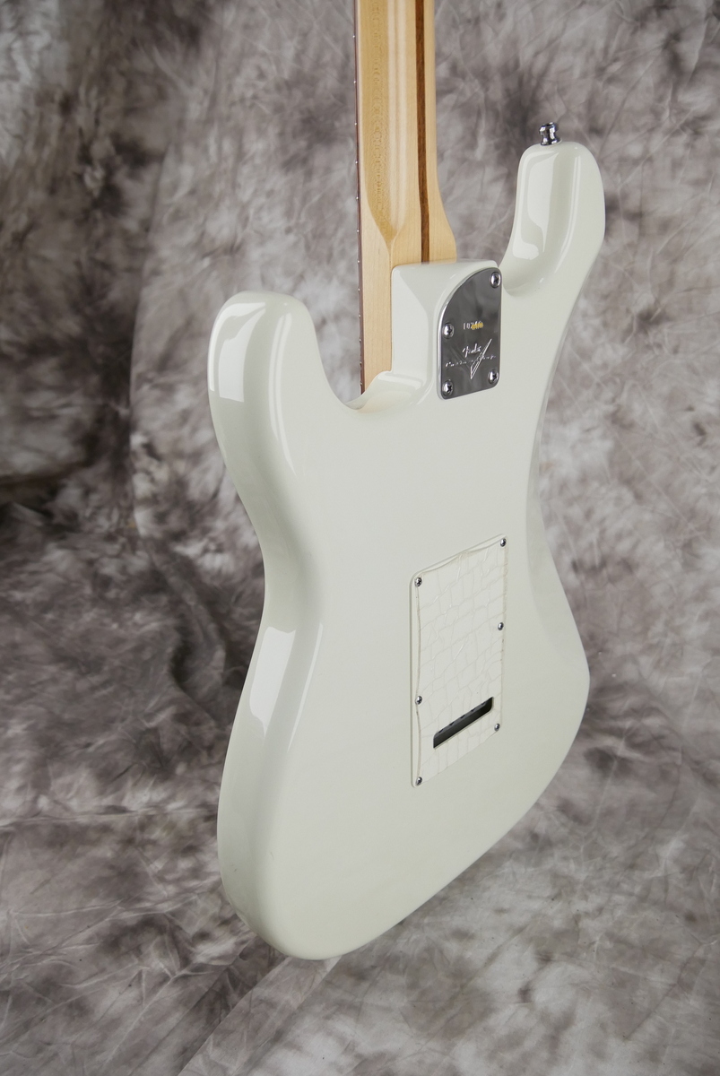 Fender_Stratocaster_Custom_Shop_Jeff_Beck_white_2014-007.JPG