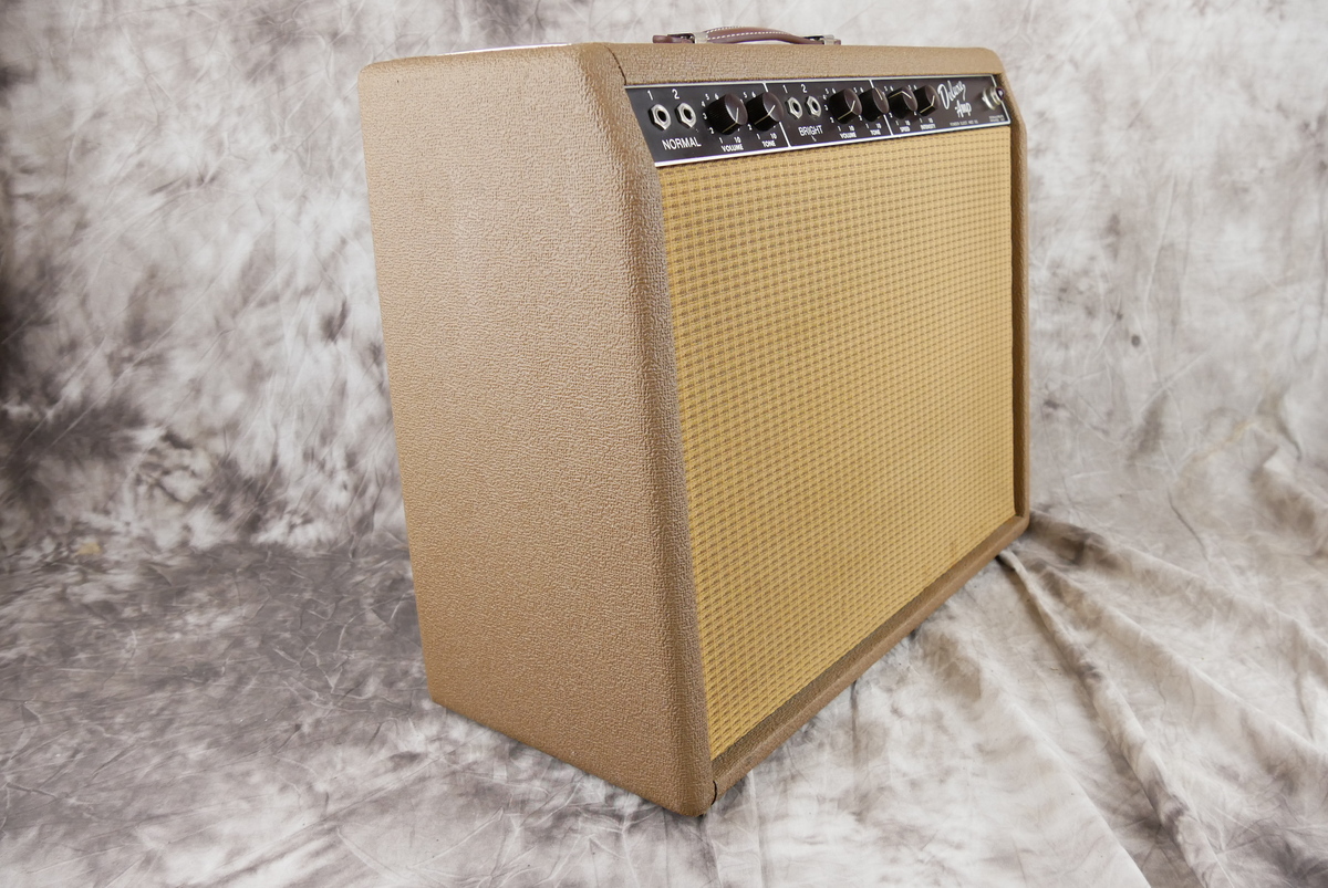 Fender_Deluxe_Amp_brownface_1962-004.JPG