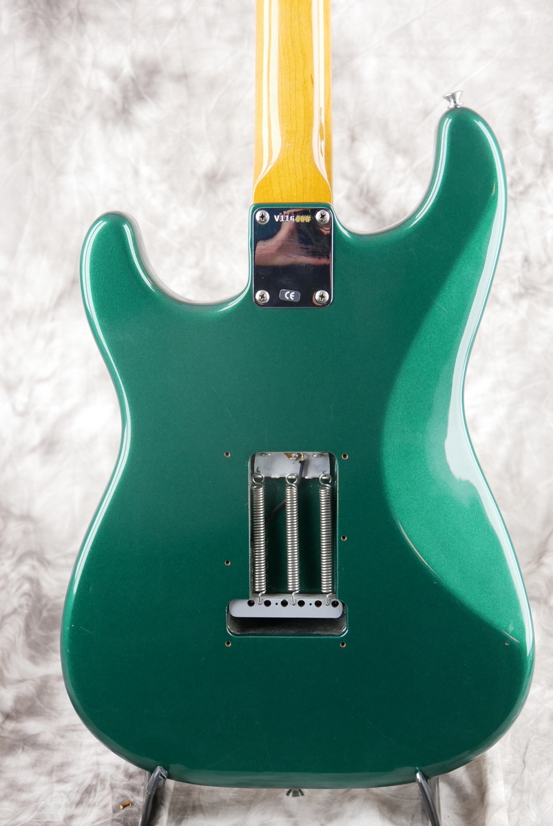 Fender_Stratocaster_62_AVRI_sherwood_green_1999-004.JPG