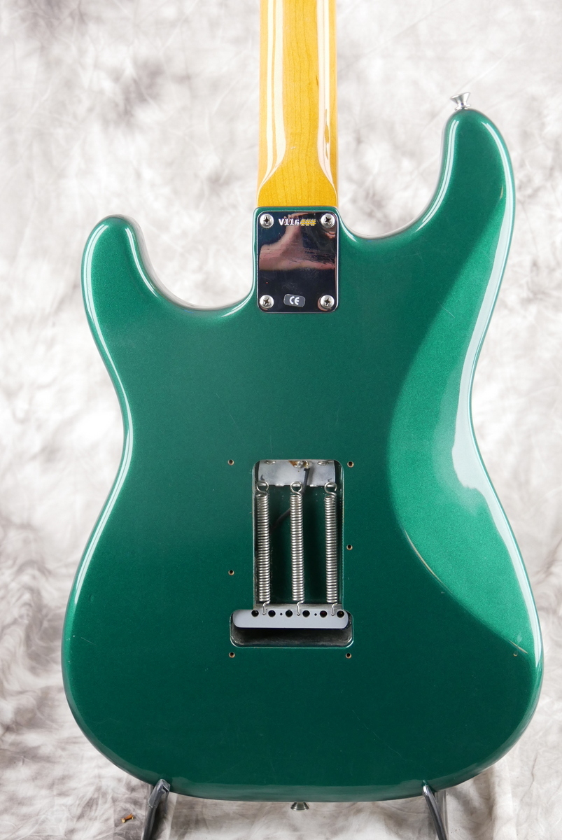 img/vintage/4696/Fender_Stratocaster_62_AVRI_sherwood_green_1999-004.JPG