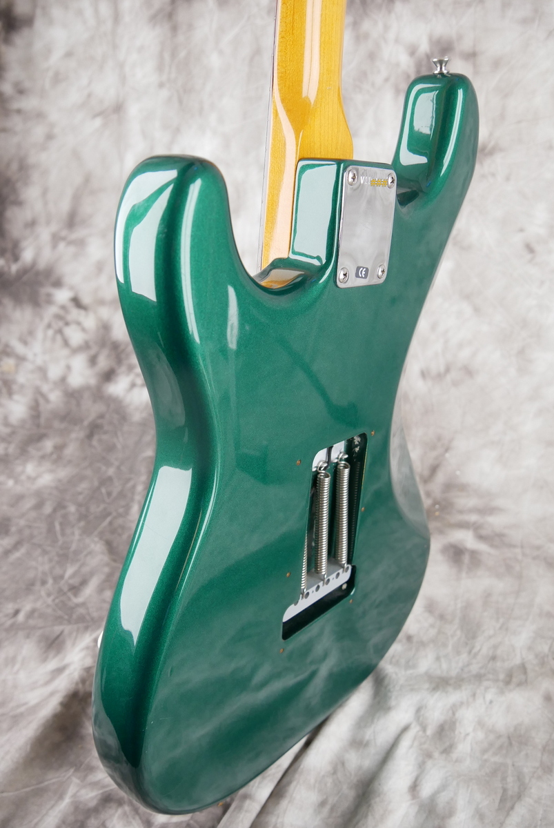 Fender_Stratocaster_62_AVRI_sherwood_green_1999-007.JPG