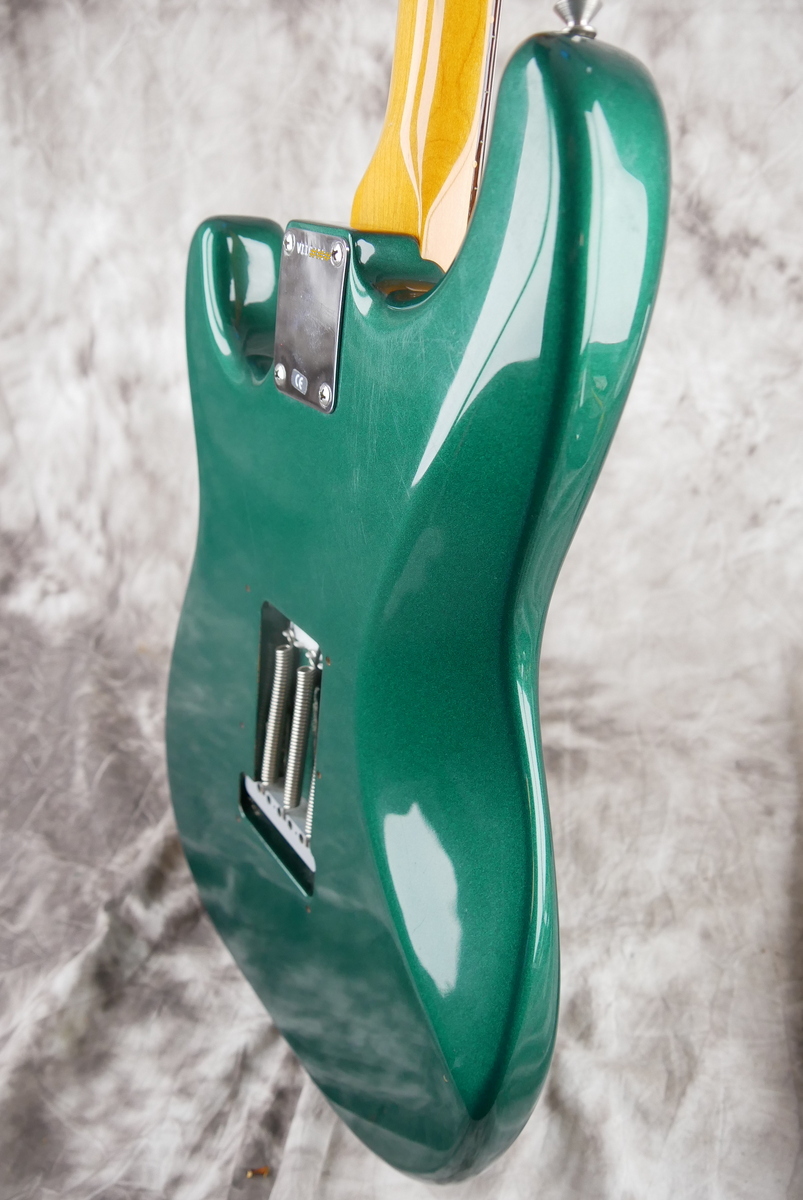 Fender_Stratocaster_62_AVRI_sherwood_green_1999-008.JPG
