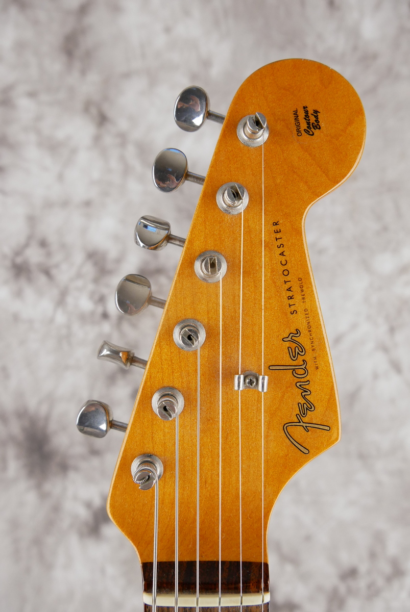 img/vintage/4696/Fender_Stratocaster_62_AVRI_sherwood_green_1999-009.JPG