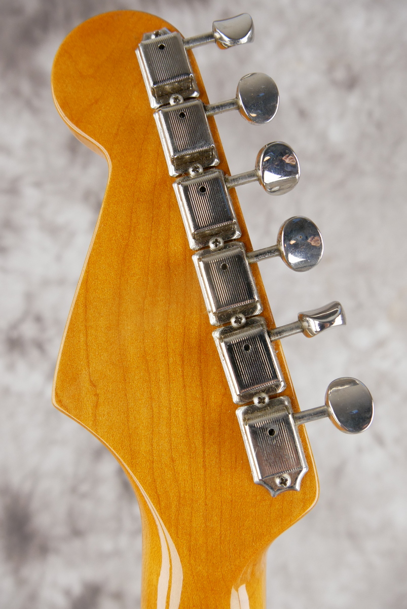 Fender_Stratocaster_62_AVRI_sherwood_green_1999-010.JPG