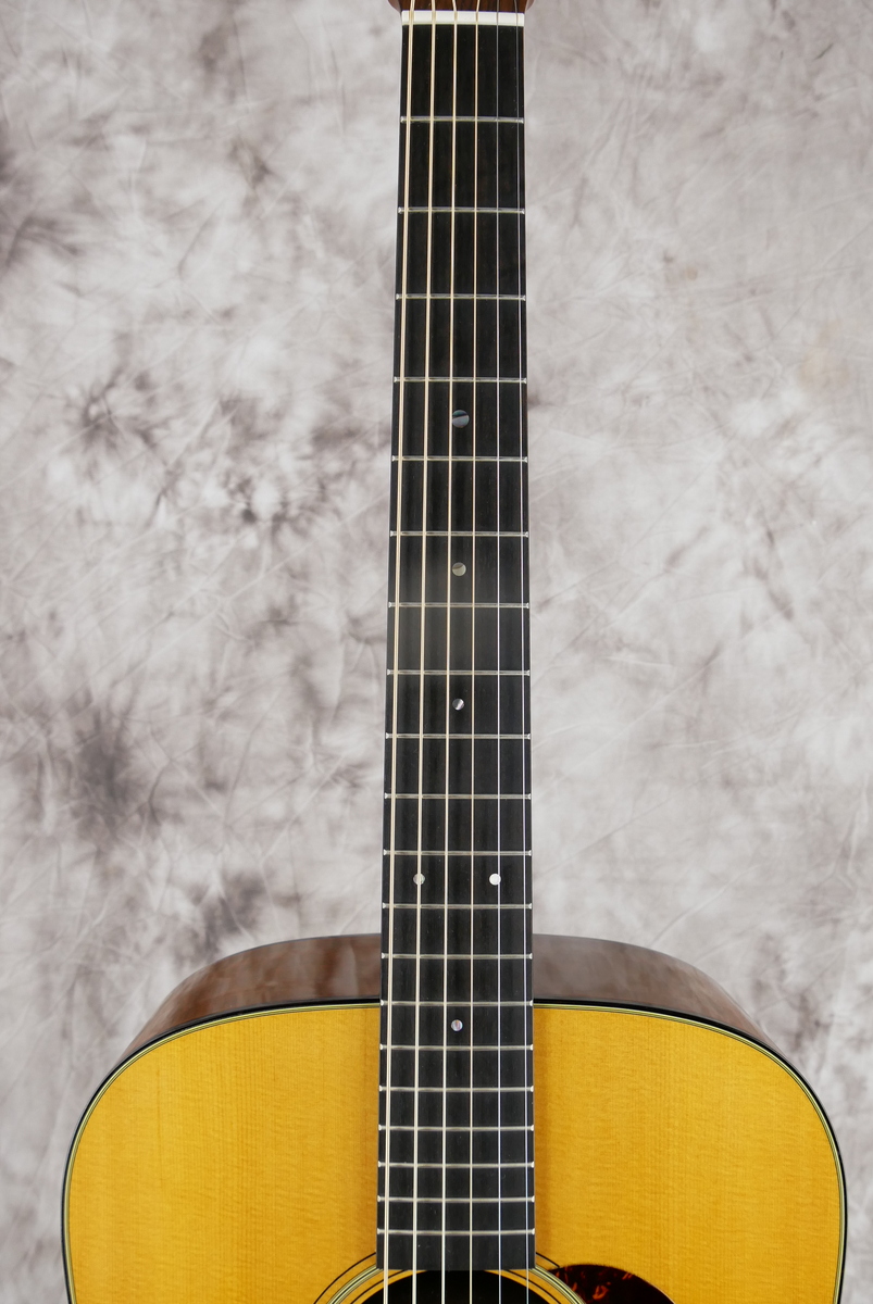 img/vintage/4698/Martin_D_18_Centennial_natural_2016-011.JPG