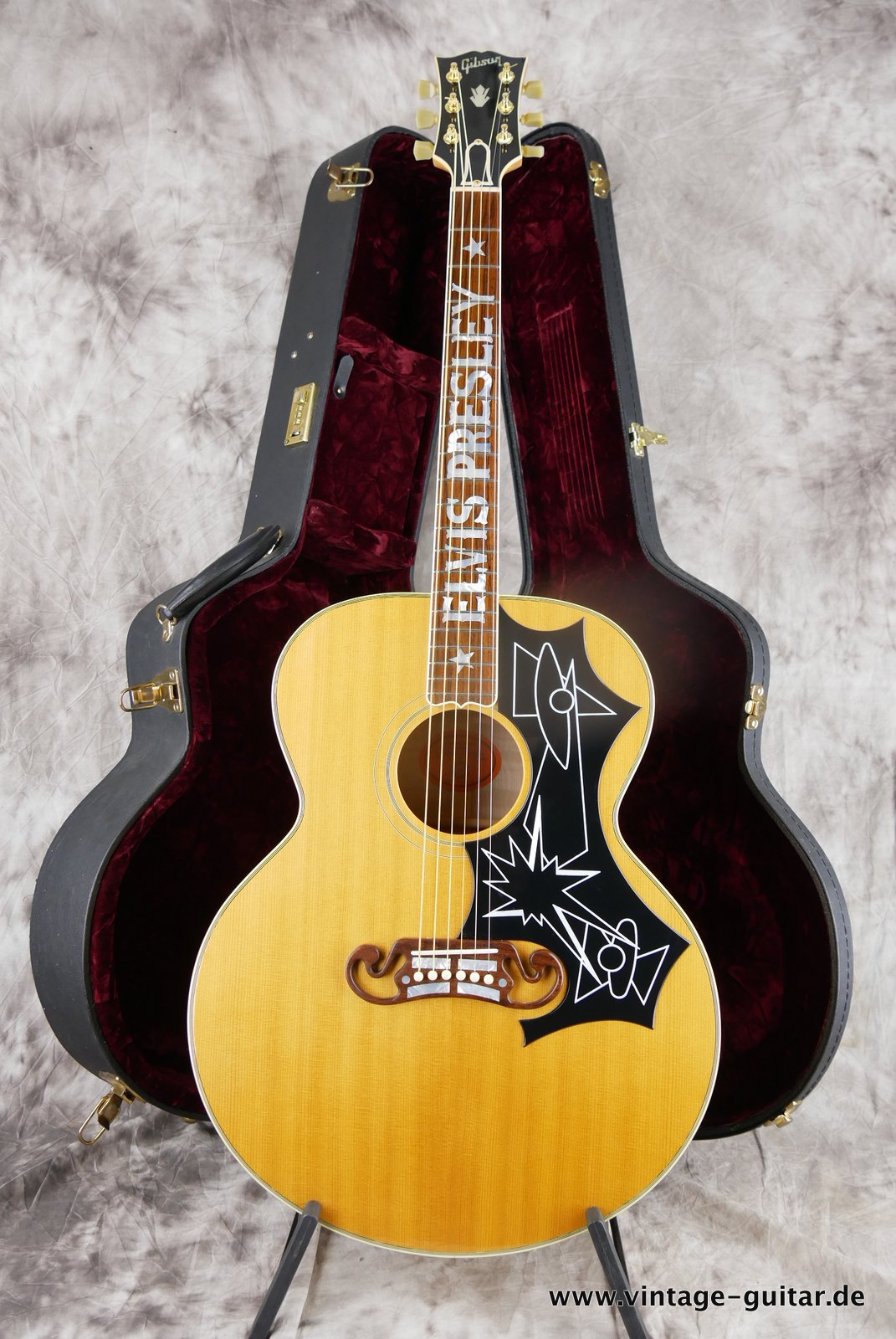 Gibson-J200-Elvis-Presley-Graceland-1999-015.JPG