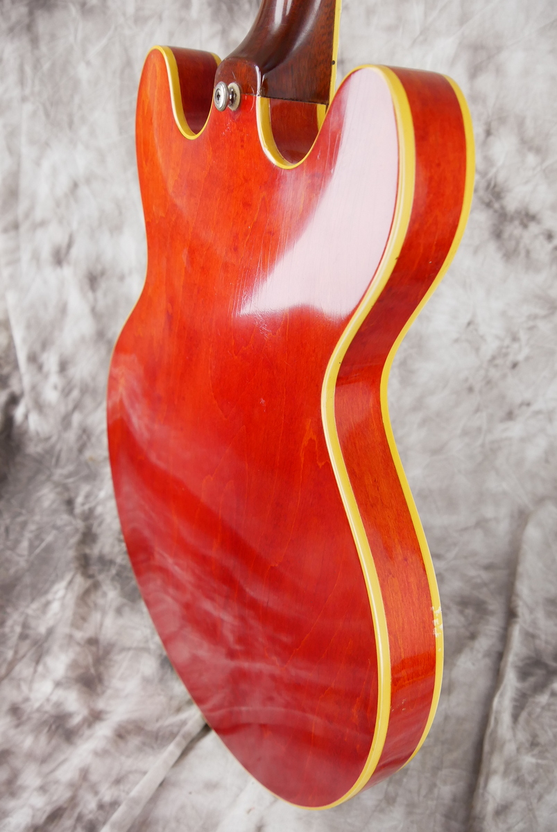 img/vintage/4717/Gibson_ES_330_TDC_cherry_1967-008.JPG