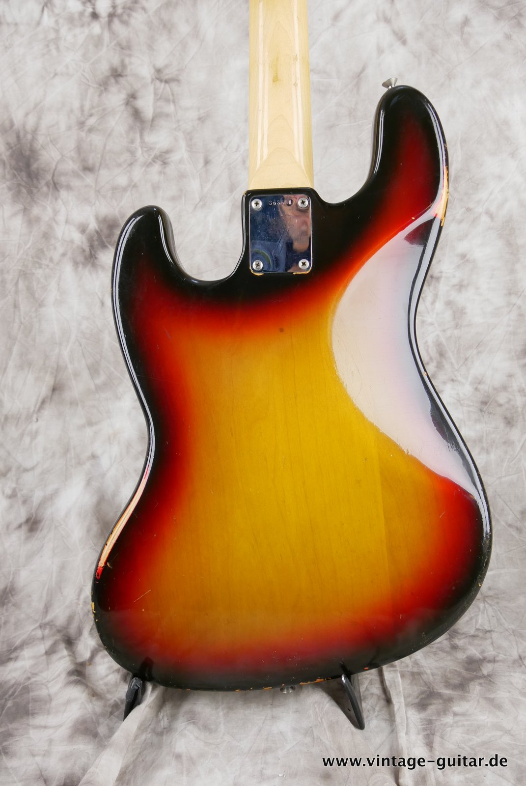Fender-Jazz-Bass-1972-sunburst-004.JPG