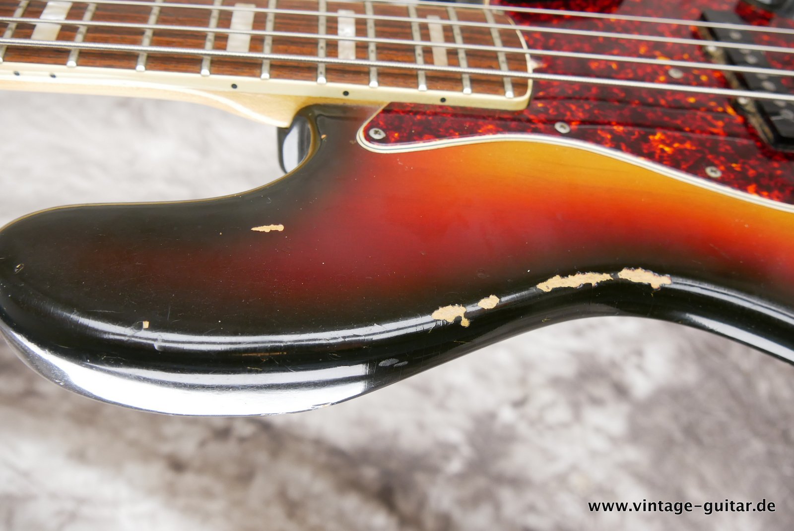 Fender-Jazz-Bass-1972-sunburst-016.JPG