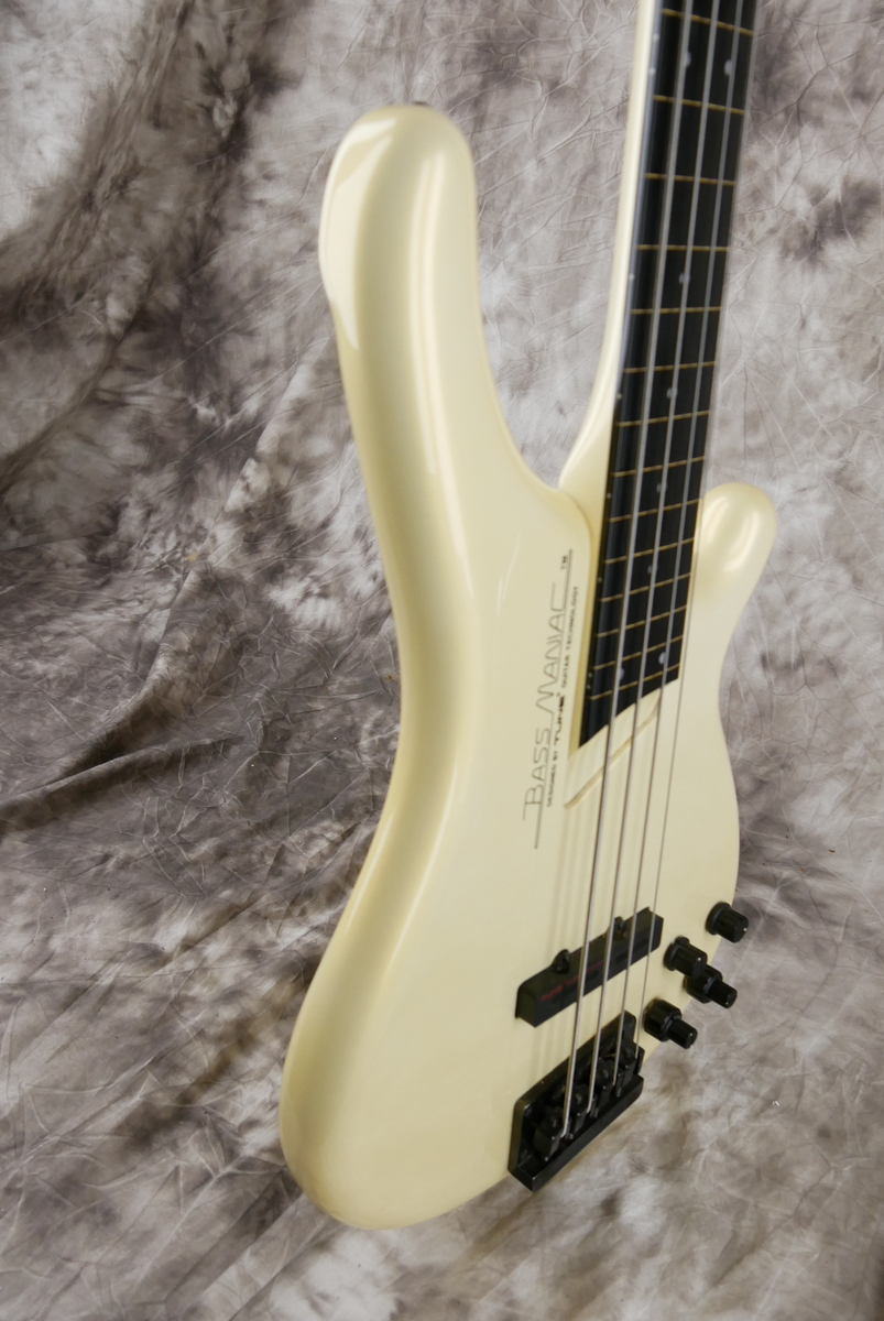 Bass_Maniac_fretless_white_pearl_1986-005.JPG