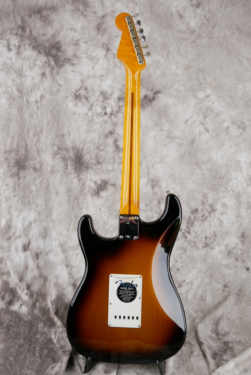 img/vintage/4725/Fender_Stratocaster_57_AVRI_sunburst_2016-002.JPG