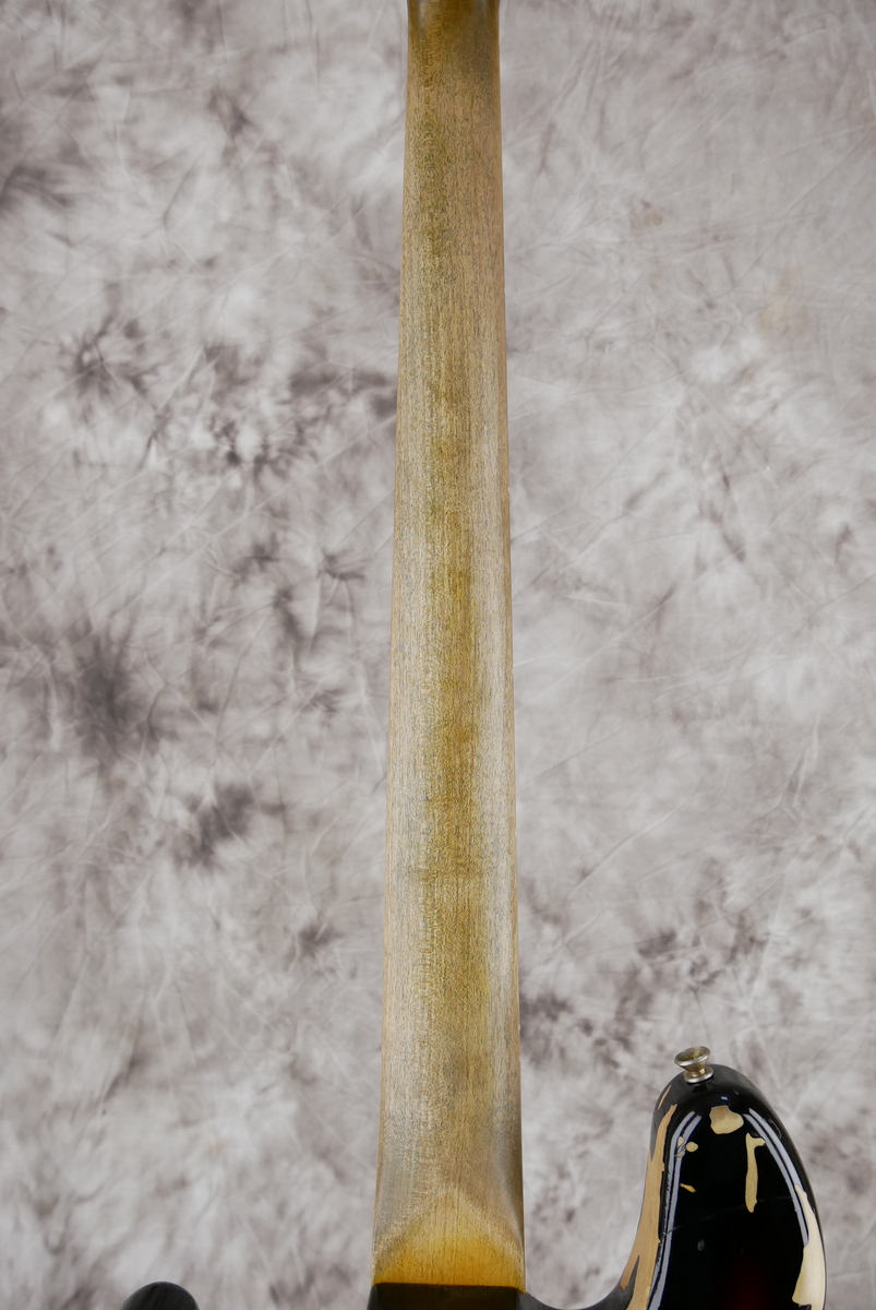 img/vintage/4728/Fender_Jazz_Bass_fretless_Jaco_Pastorius_Custom_shop_sunburst_2010-012.JPG