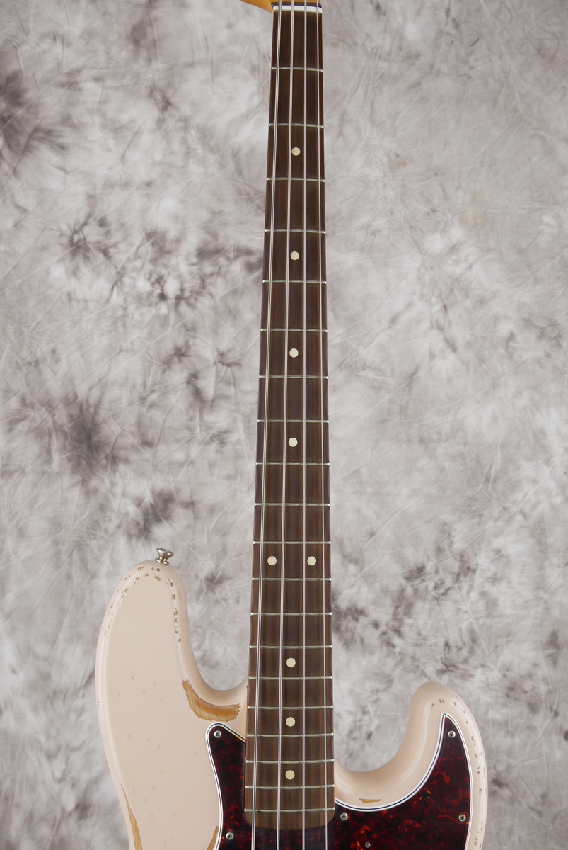 Fender_Jazz_Bass_Flea_signature_faded_shell_pink_2016-011.JPG