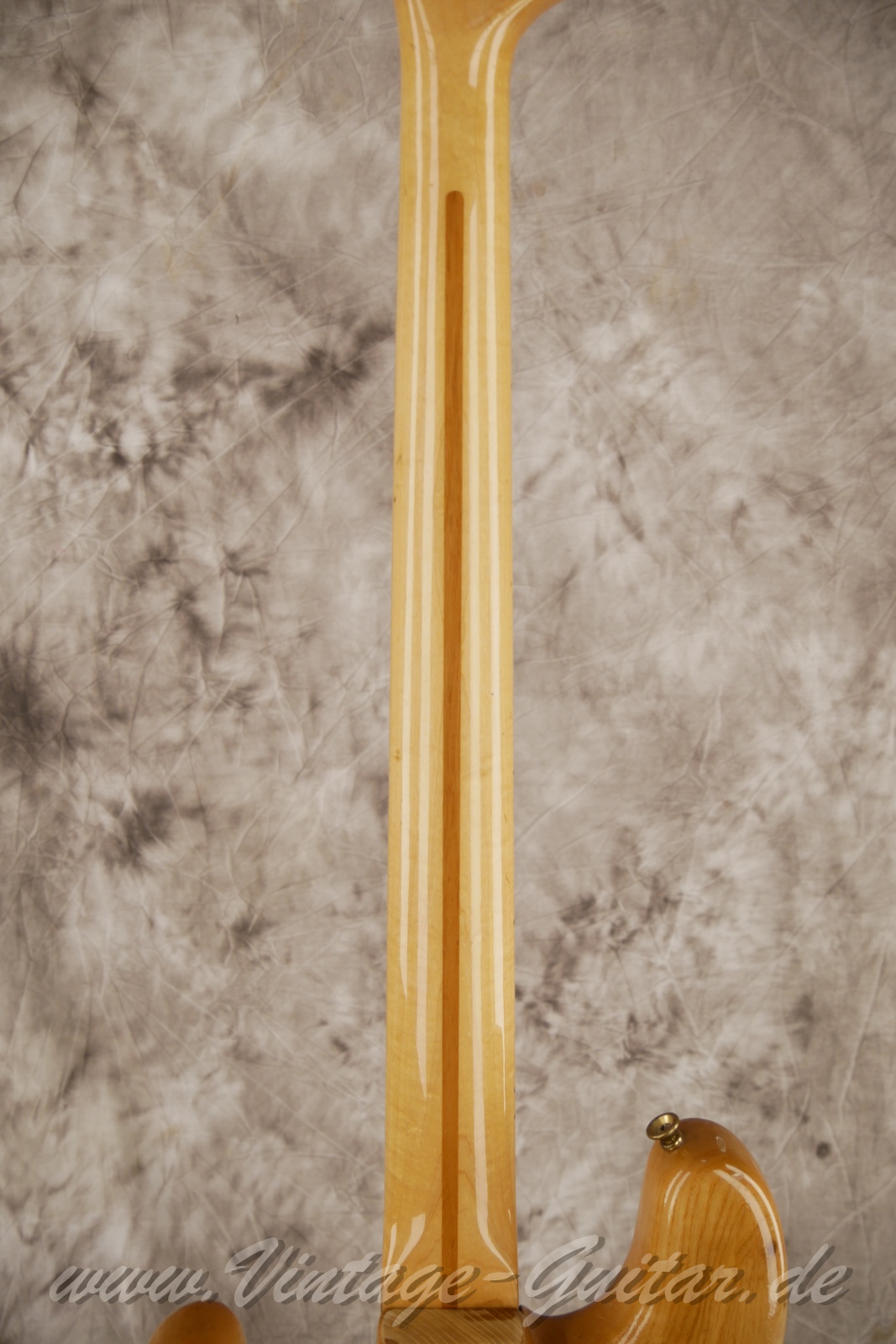 Fender_Precision_1982_Preci_Special_natural_USA-006.jpg