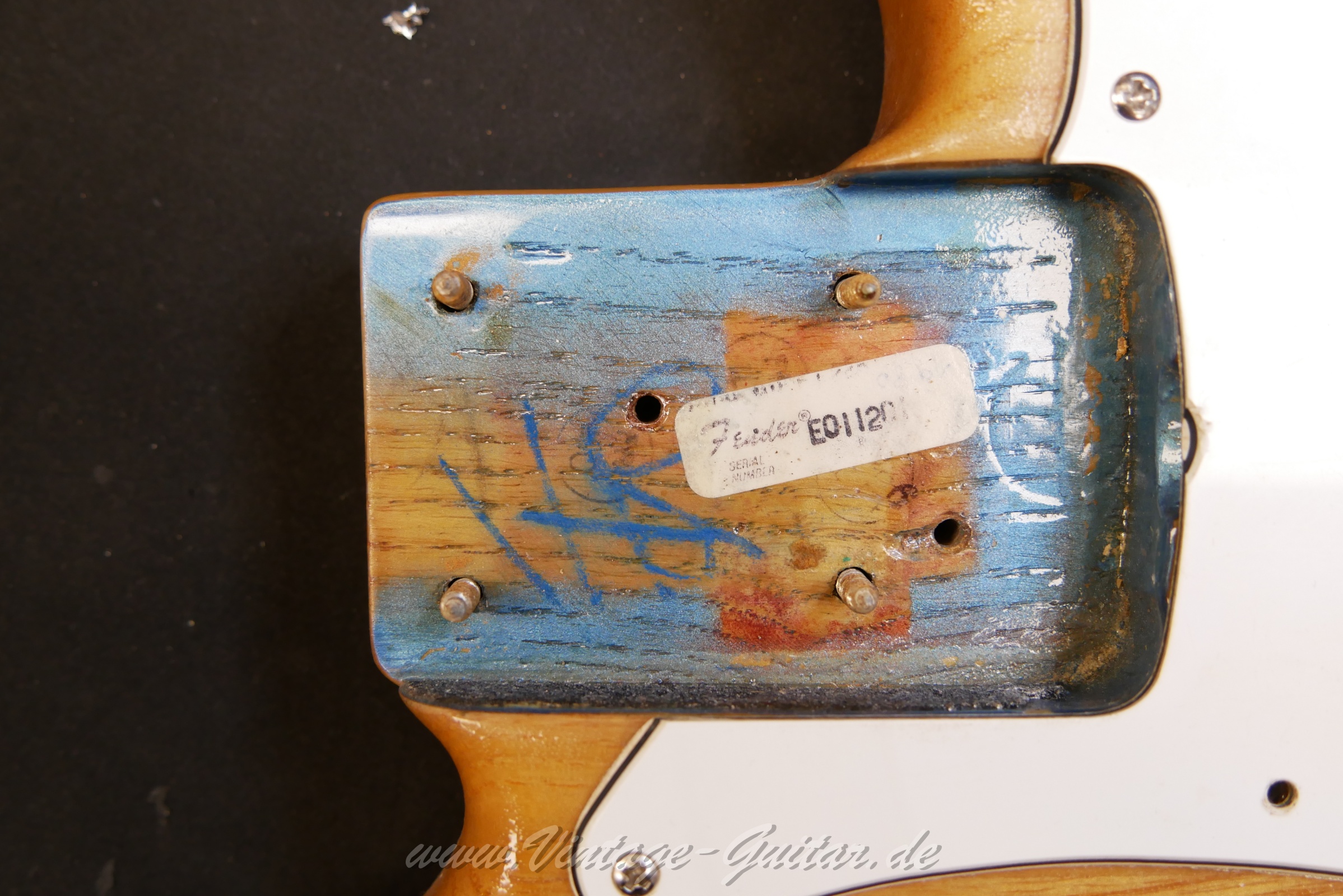 Fender_Precision_1982_Preci_Special_natural_USA-013.jpg