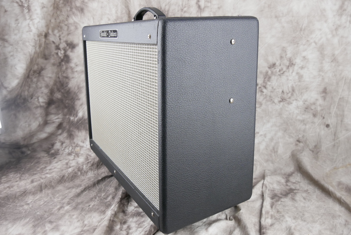 img/vintage/4748/Fender_Hot_Rod_Deluxe_USA_black_1999-004.JPG