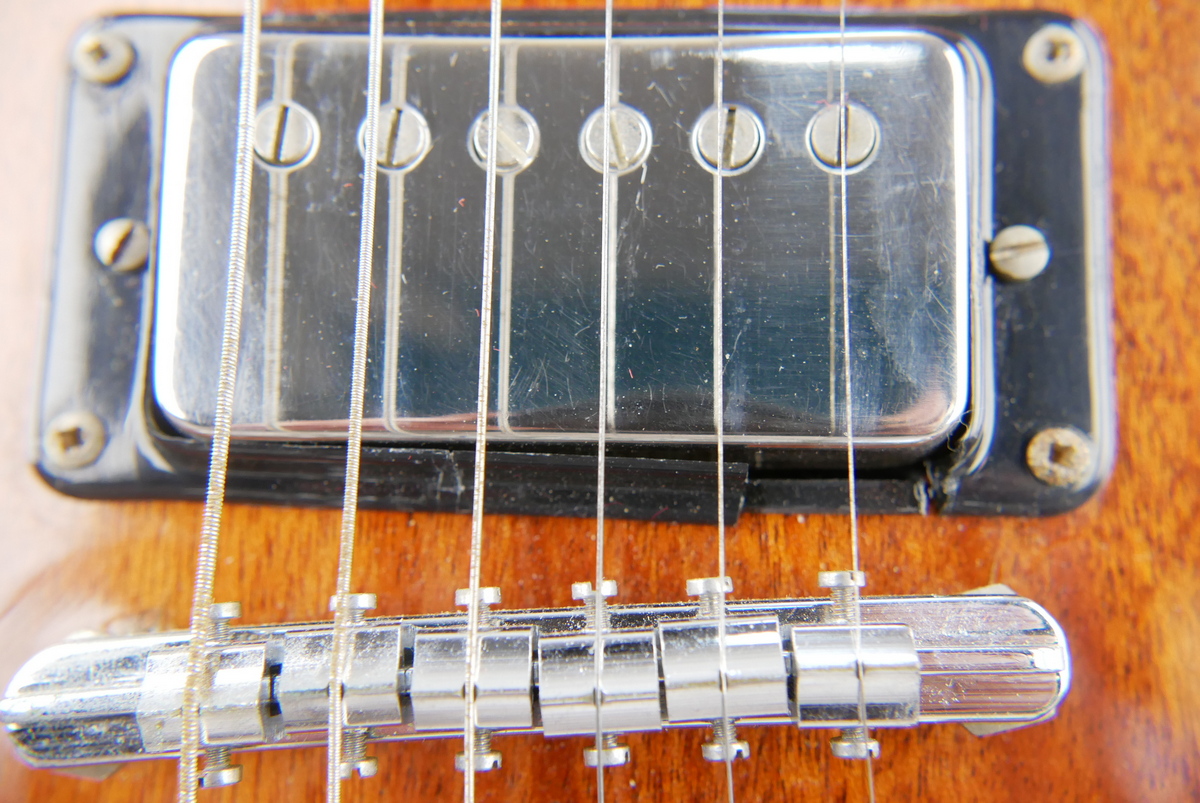 Hagstrom_Swede_natural_1975-014.JPG